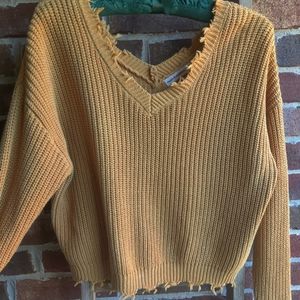 Moon & Madison golden yellow, cropped V-neck sweater. MEDIUM.